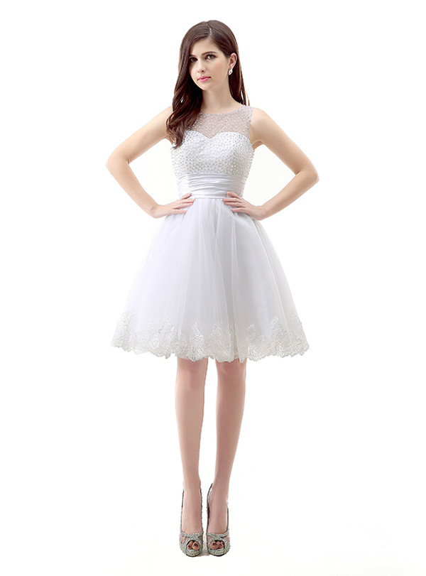 White Short Tulle Lace Knee Length Pearls Homecoming Dress