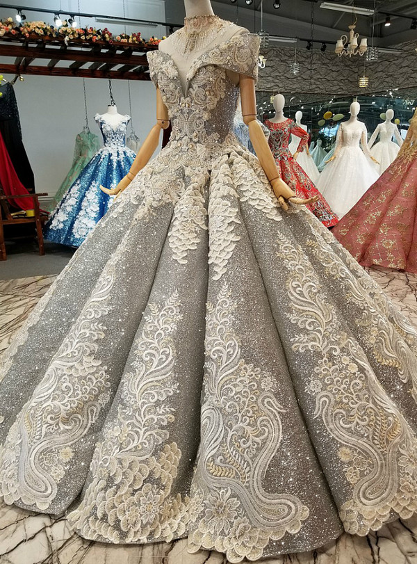 Ball Gown Gray Sequins Off The Shoulder White Lace Wedding Dress