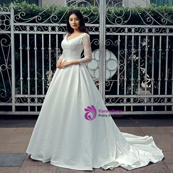 White Satin V-neck Backless Lace Long Sleeve Wedding Dress