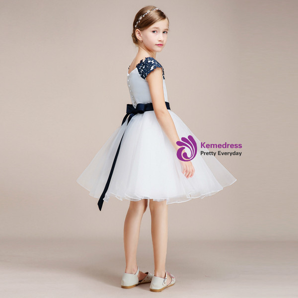 A-line White Tulle Blue Appliques Cap Sleeve Flower Girl Dress