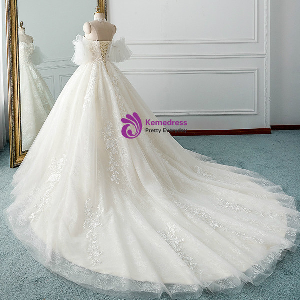Ivory Ball Gown Tulle Sweetheart Neck Appliques Wedding Dress