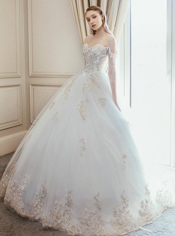 White Ball Gown Tulle Lace Appliques Short Sleeve Backless Wedding Dress