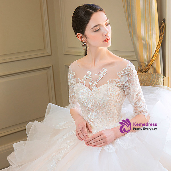 Champagne Tulle Appliques Half Sleeve Backless Wedding Dress