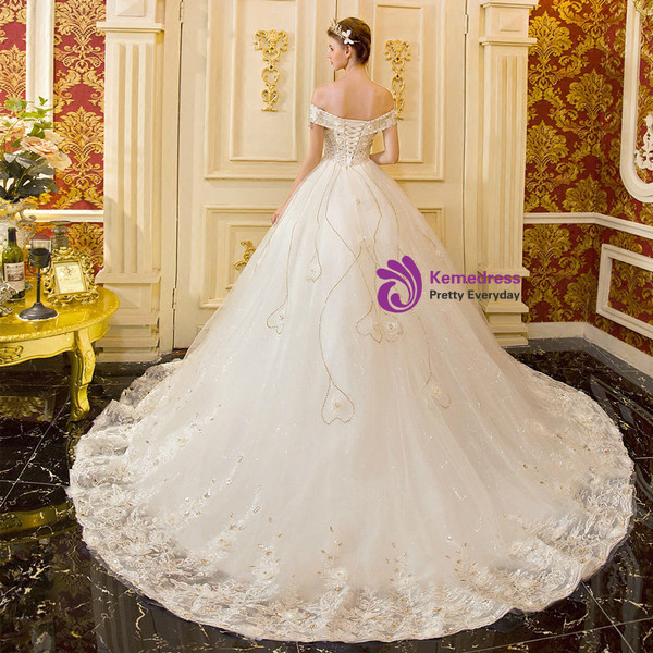 White Ball Gown Tulle Lace Appliques Off Shoulder Wedding Dress With Crystal