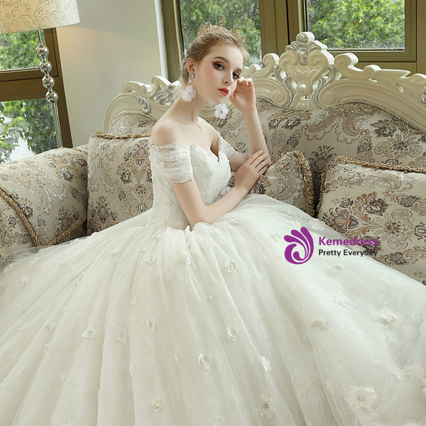 White Ball Gown Off The Shoulder Appliques Wedding Dress