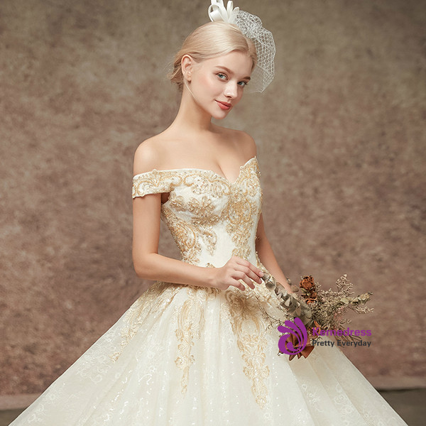 Champgne Tulle Appliques Off The Shoulder Wedding Dress With Bead
