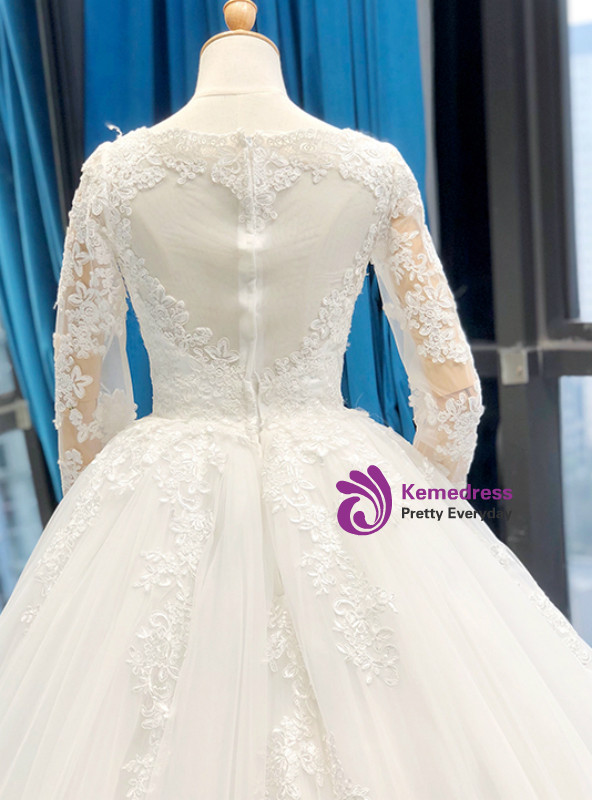 White V-neck Ball Gown Tulle Appliques Long Sleeve Wedding Dress
