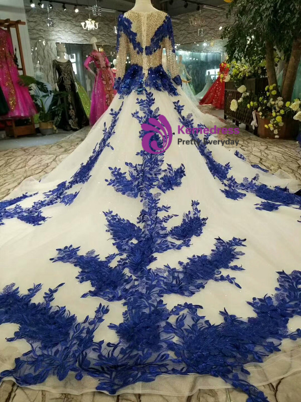 Ball Gown Tulle Blue Lace Appliques Long Sleeve Wedding Dress With Beading