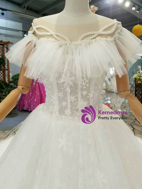Ball Gown Lace Bateau Corest Backless Beading Wedding Dress With Train