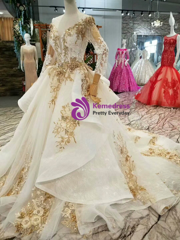 Ball Gown Lace Appliques See Through V-neck Long Sleeve Wedding Dress With Beading