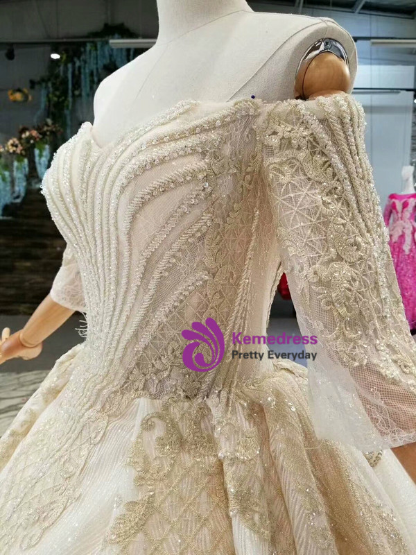 Champagne Tulle Lace Appliques Off The Sohulder Short Sleeve Wedding Dress