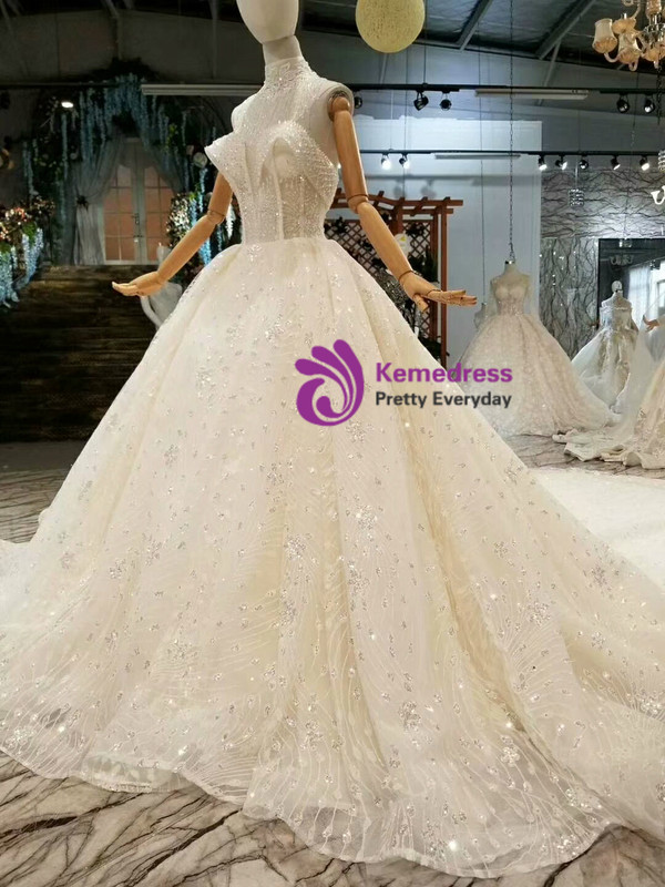 Light Champagne Tulle Sequins Sweetheart Beading Wedding Dress With Long Train
