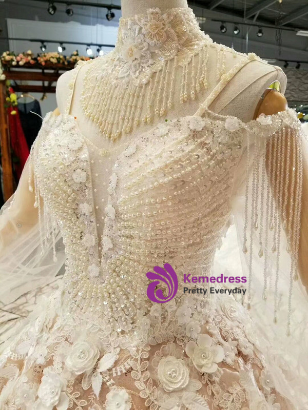 Champagne Ball Gown Sequins Spaghetti Straps Appliques Wedding Dress With Pearls