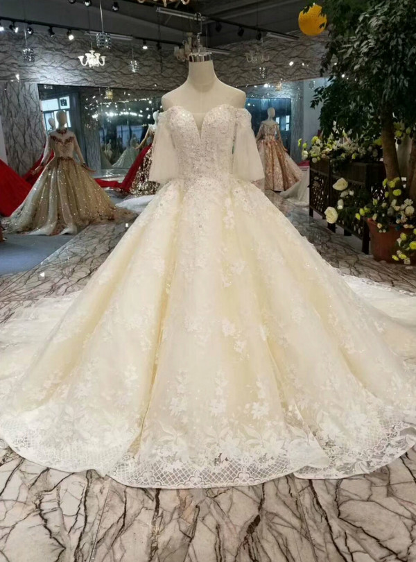 Champagne Tulle Lace Appliques Off The Shoulder Short Sleeve Wedding Dress