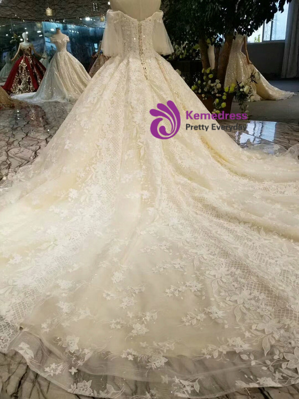 Champagne Tulle Lace Appliques Off The Shoulder Short Sleeve Wedding Dress