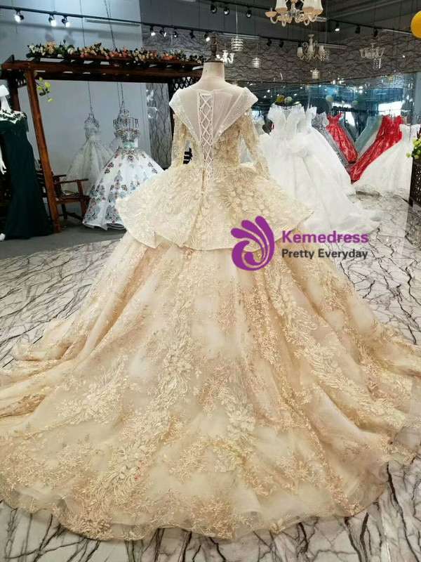 Champagne Tulle Lace Appliques Bateau Long Sleeve Wedding Dress With Beading