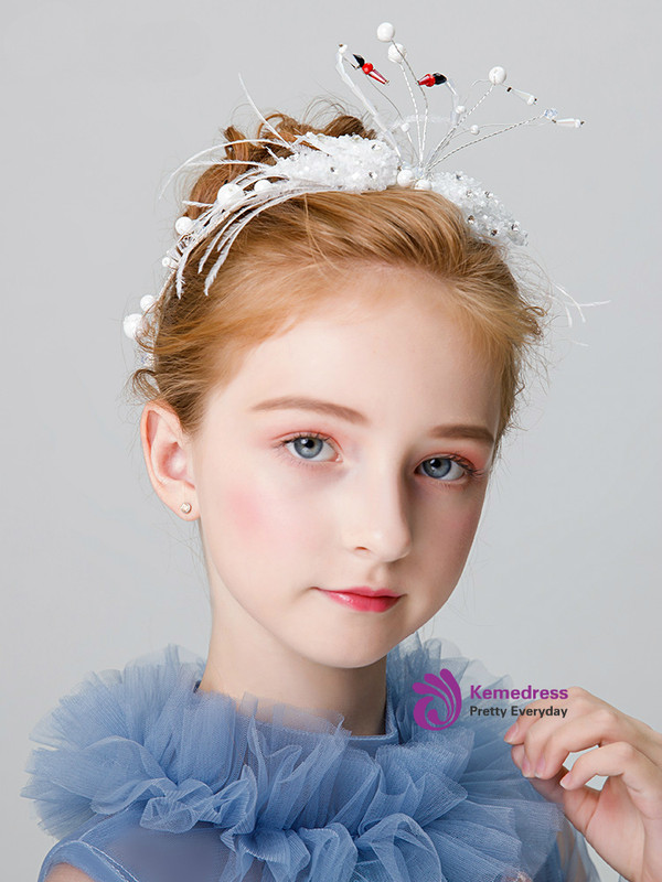 Shop 2019 Long & Short Princess White Beading Crown Performs Flower Girl  With Factory Price From Kemedress