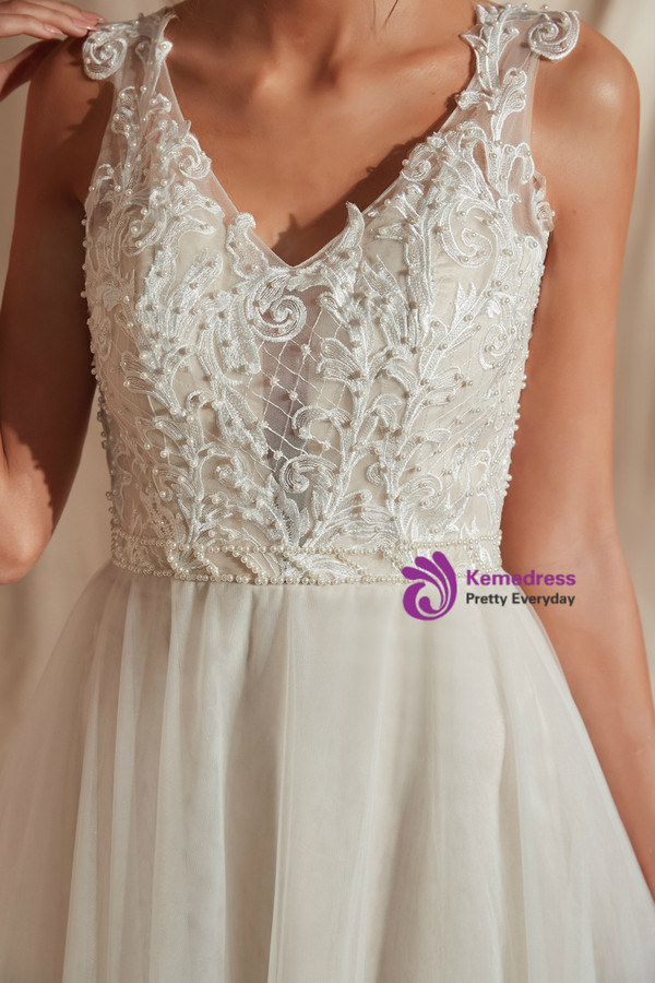 A-Line Tulle V-neck Appliques See Through Back Wedding Dress With Pearls