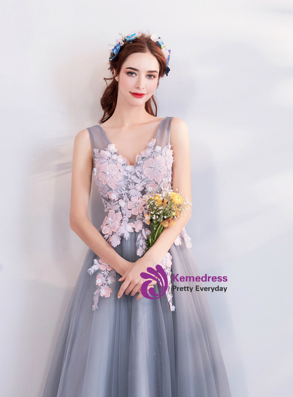 Shop 2019 Long & Short In Stock:Ship in 48 Hours Gray Tulle Appliques V-neck Prom Dress With Factory Price From Kemedress