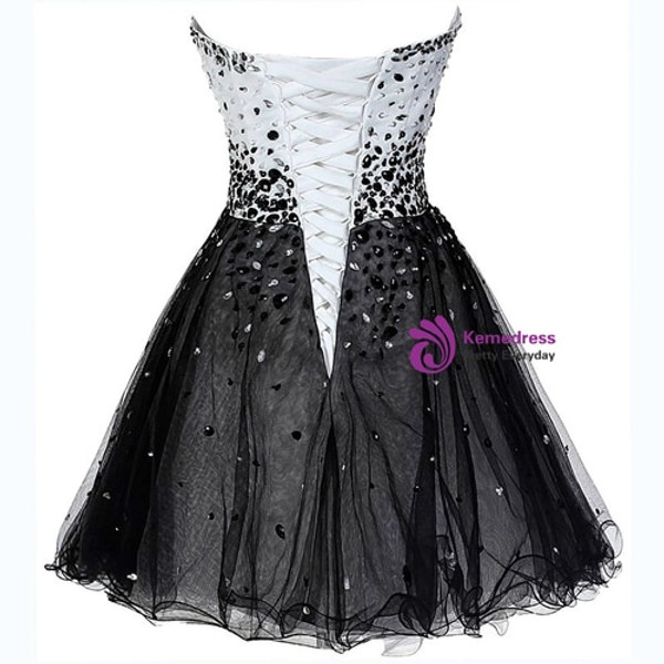 A-Line Black White Tulle Sweetheart Beading Homecoming Dress