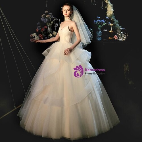 Hot Sale Champagne Balll Gown Tulle Spaghetti Straps Pleats Wedding Dress