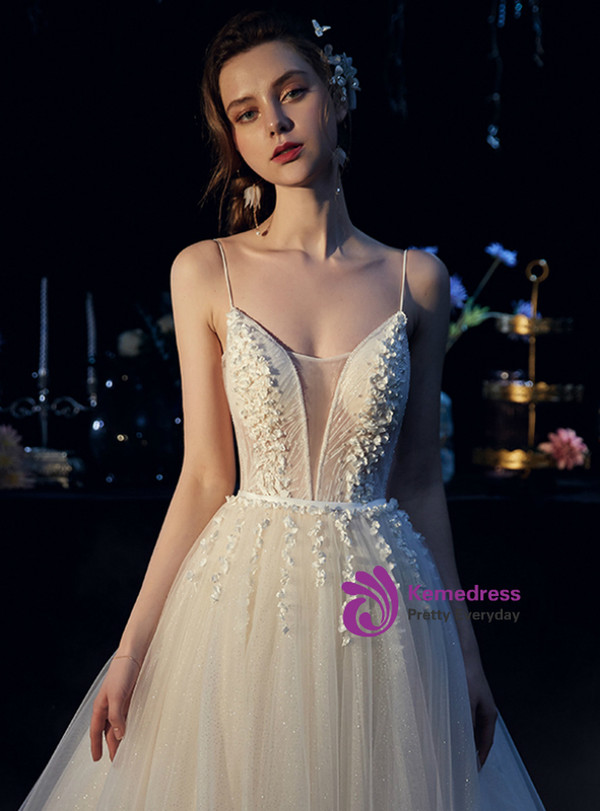 Ivory White Tulle Spaghetti Straps Appliques Sleeveless Wedding Dress