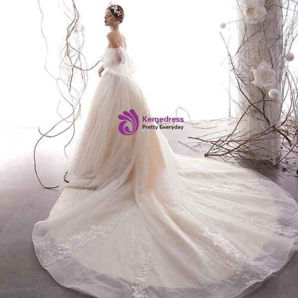 Gorgeous Champagne Tulle Sequins Sweetheart Puff Sleeve Wedding Dress