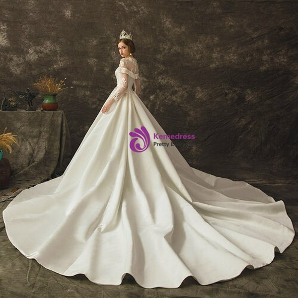 Fashionable White Satin Long Sleeve Long Sleeve Wedding Dress With Beading With Train