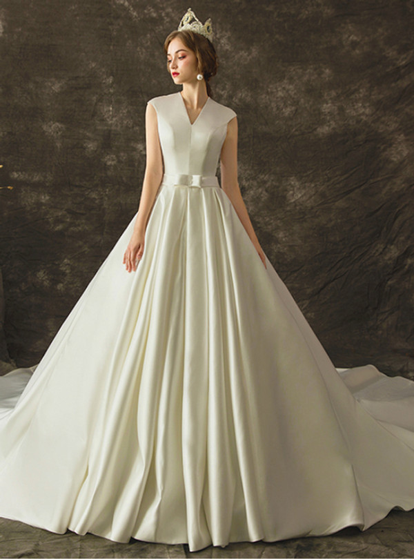 Fairy Tale White Ball Gown Satin V-neck Sleeveless Wedding Dress With Train