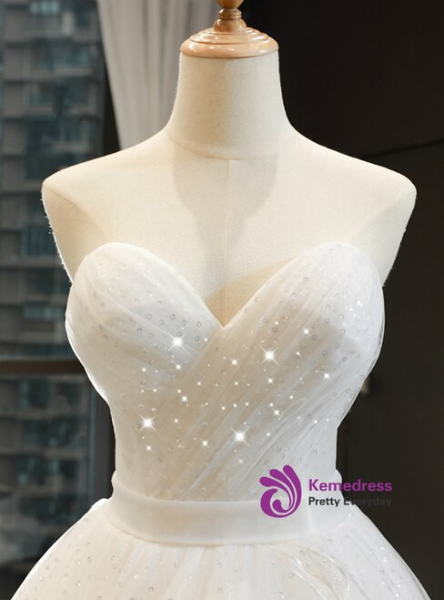 White Ball Gown Tulle Sequins Sweetheart Sleeveless Pleats Wedding Dress 