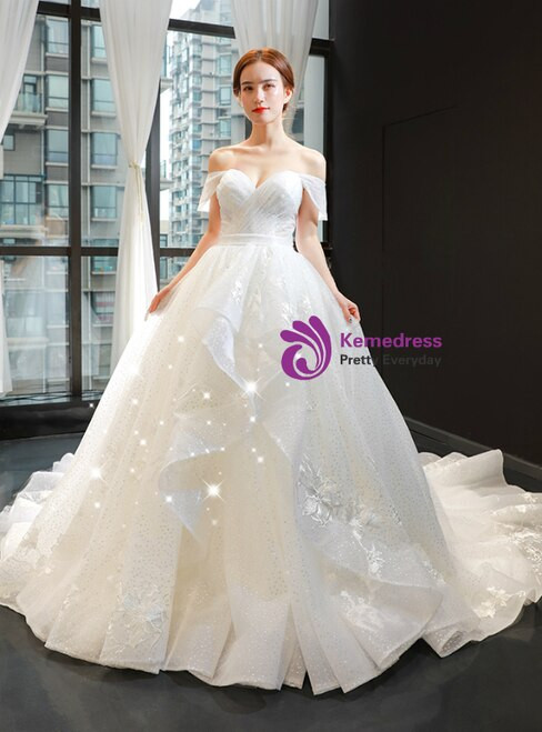 White Ball Gown Tulle Sequins Sweetheart Sleeveless Pleats Wedding Dress 