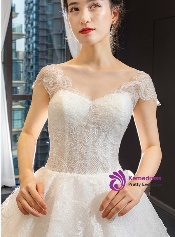 Romantic White Tulle Lace Cap Sleeve Luxury Wedding Dress With Train