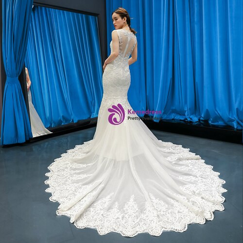Elegant White Mermaid Tulle Lace Appliques V-neck Wedding Dress