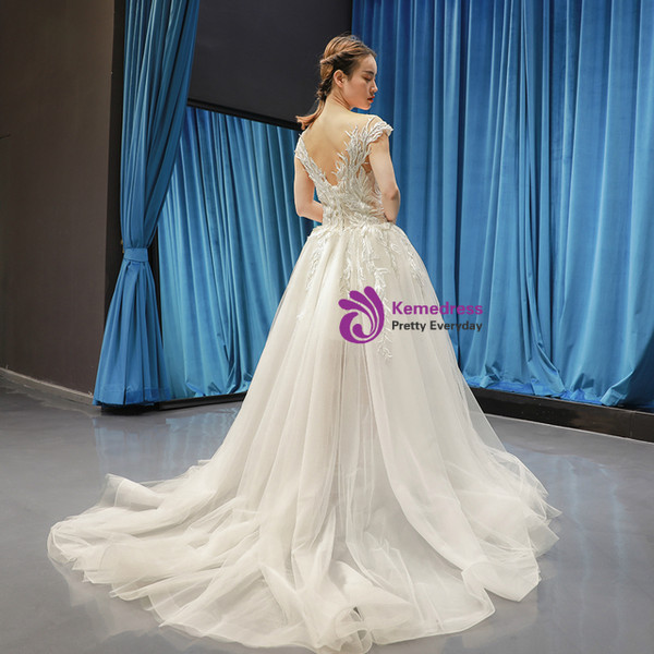 Glamorous White Ball Gown Tulle Appliques Bateau Backless Wedding Dress