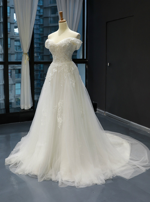 Advanced White Tulle Appliques Off the Shoulder Wedding Dress With Beading