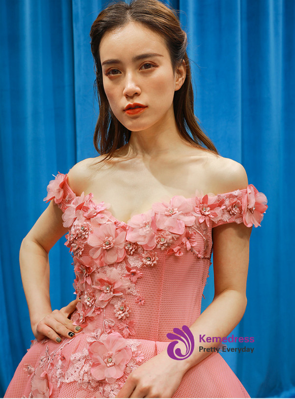 Fashionable Pink Ball Gown Tulle Off the Shoulder Appliques Prom Dress With Train