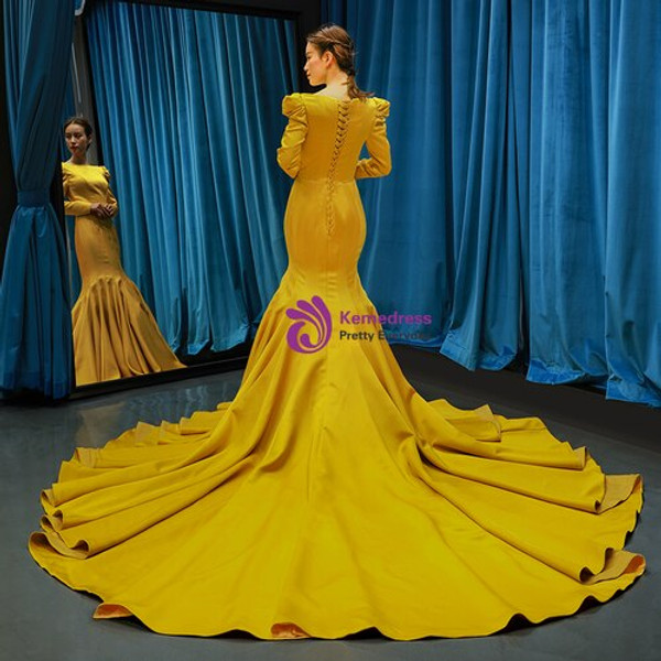 Temperament Yellow Mermaid Satin Long Sleeve Prom Dress With Long Train