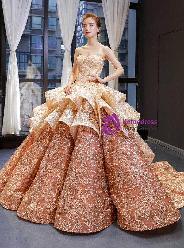 Champagne Ball Gown Sweetheart Sleeveless Appliques Lace Luxury Prom Dress