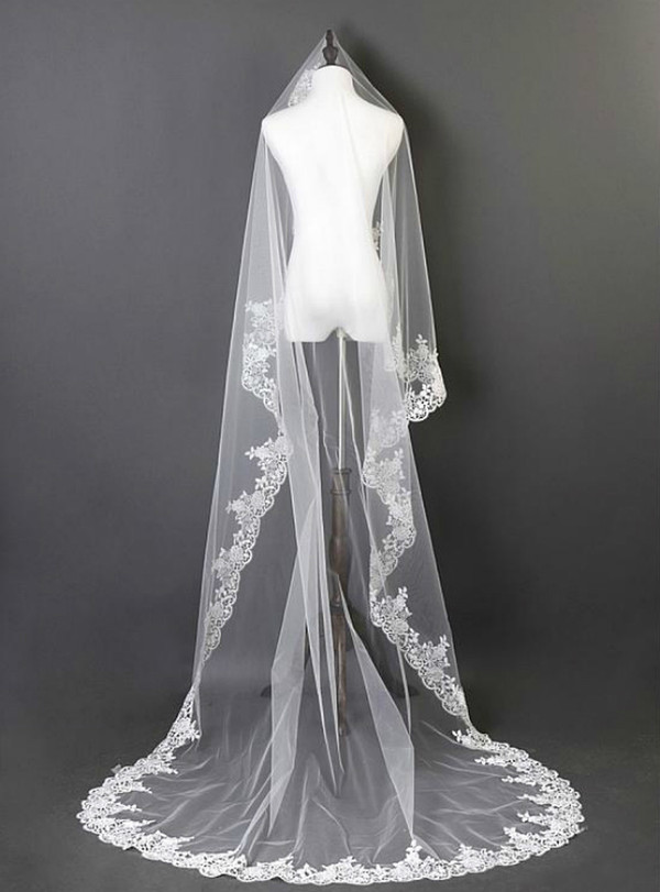 In Stock:Ship in 48 Hours Ivory Tulle Wedding Veil With Lace Appliques Edge