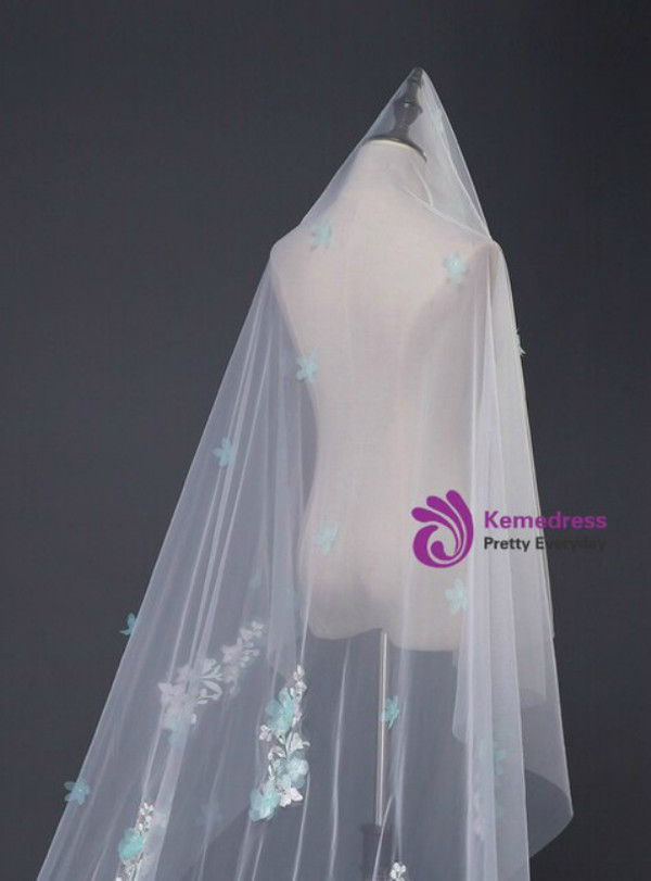 In Stock:Ship in 48 Hours Fashion White Tulle Green Appliques Wedding Veils