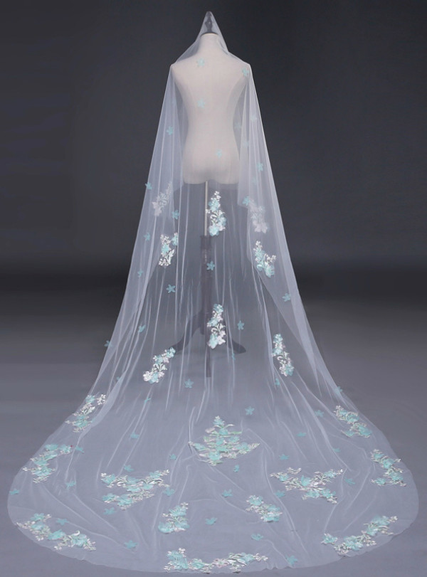 In Stock:Ship in 48 Hours Fashion White Tulle Green Appliques Wedding Veils