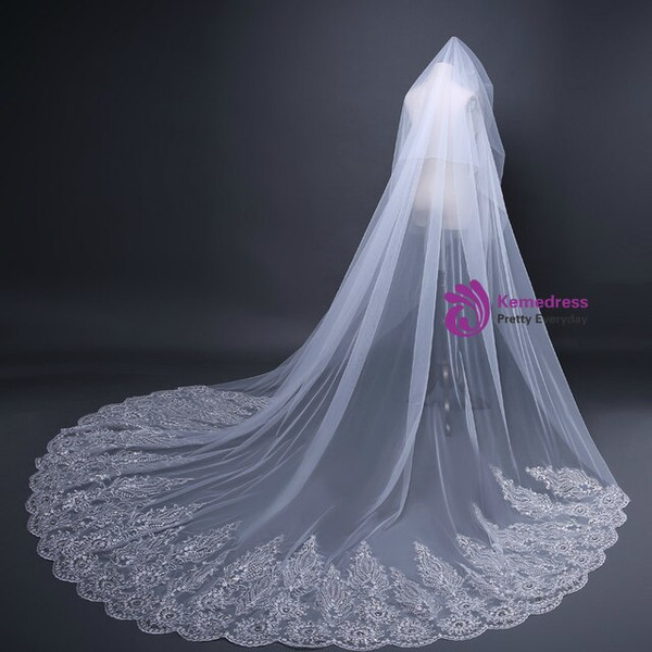 In Stock:Ship in 48 Hours White Long Yarn Tail Sequin Lace Studded Yarn Wedding Veil 