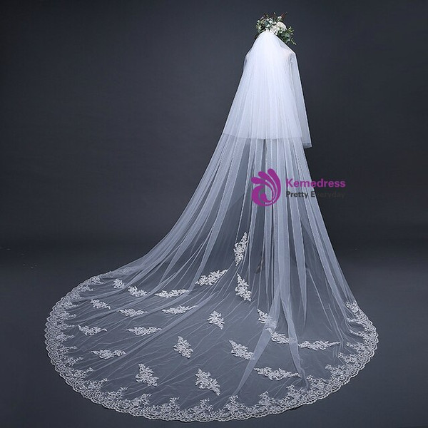 In Stock:Ship in 48 Hours Beige White Lace Appliques Tulle Bride Yarn