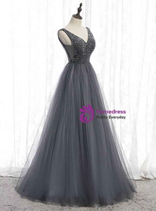 Lovely Gray Tulle V-neck Backless Sleeveless Beading Prom Dress 2020