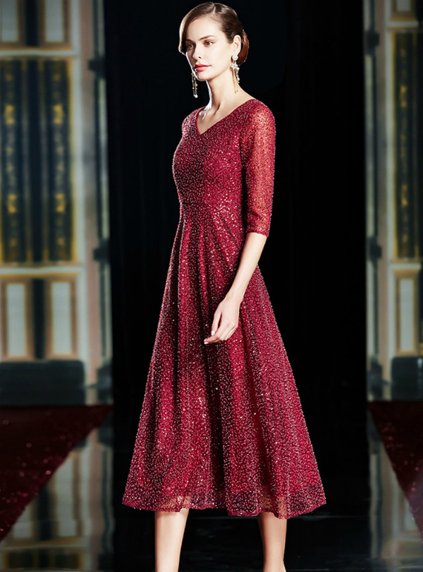 Delicate Burgundy Sequins Beading V-neck Half Sleeve Tea Length Mother Of The Bride Dress