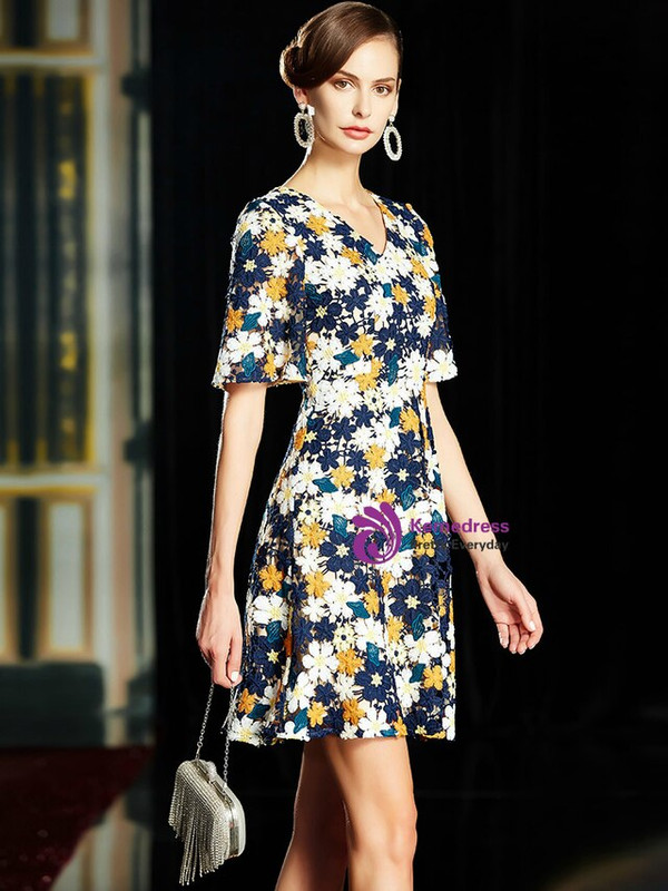 Trendy Colorful Lace Flower V-neck Short Sleeve Short Mother of the Bride Dresses