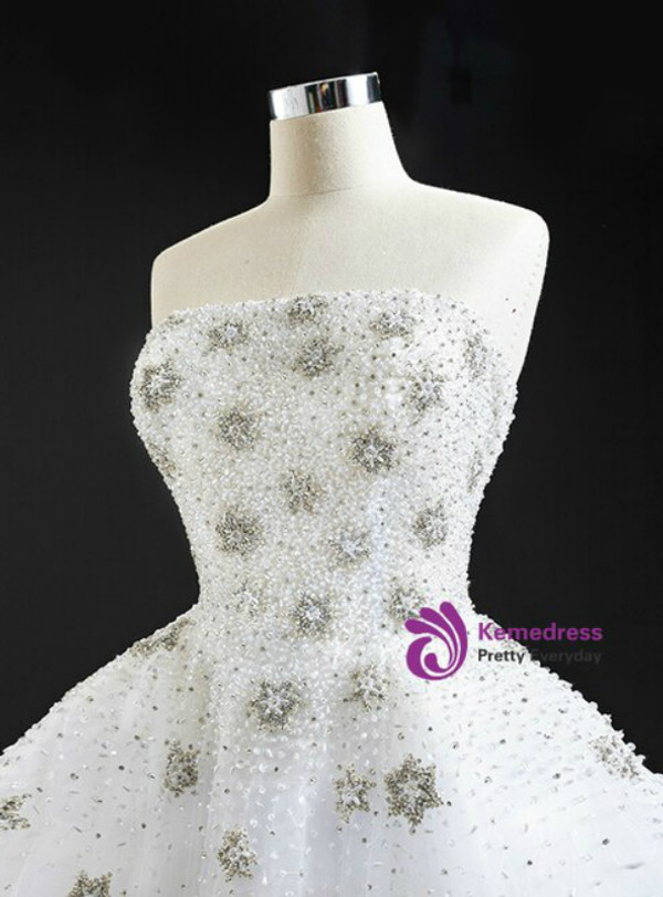 Fantastic White Ball Gown Tulle Strapless Beading Sequins Long Prom Dress