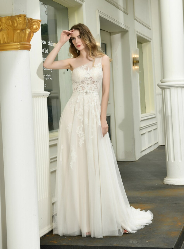 Light Champagne Tulle Lace Appliques One Shoulder Beach Wedding Dress