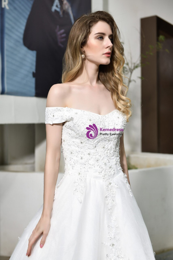 Beautiful White Tulle Lace Appliques Off the Shoulder Beading Wedding Dress With Train