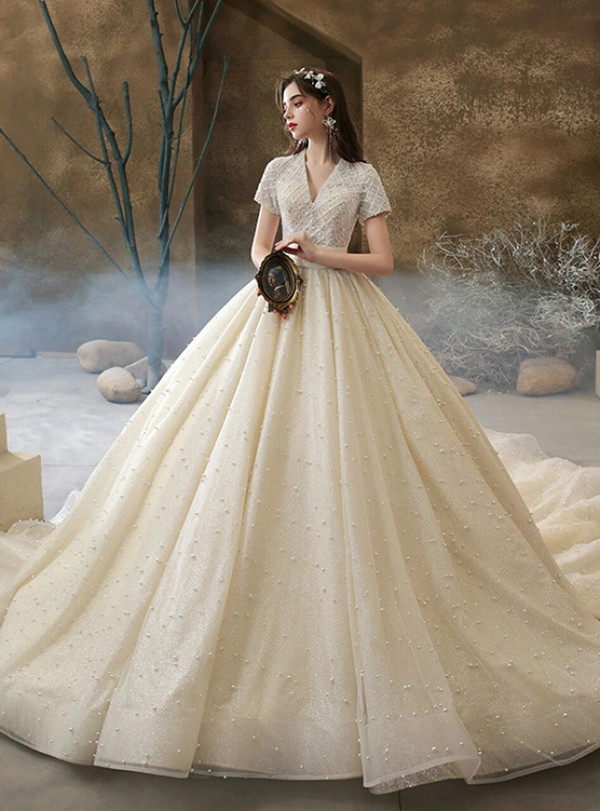 High quality Champagne Tulle V-neck Short Sleeve Beading Pearls Wedding Dress